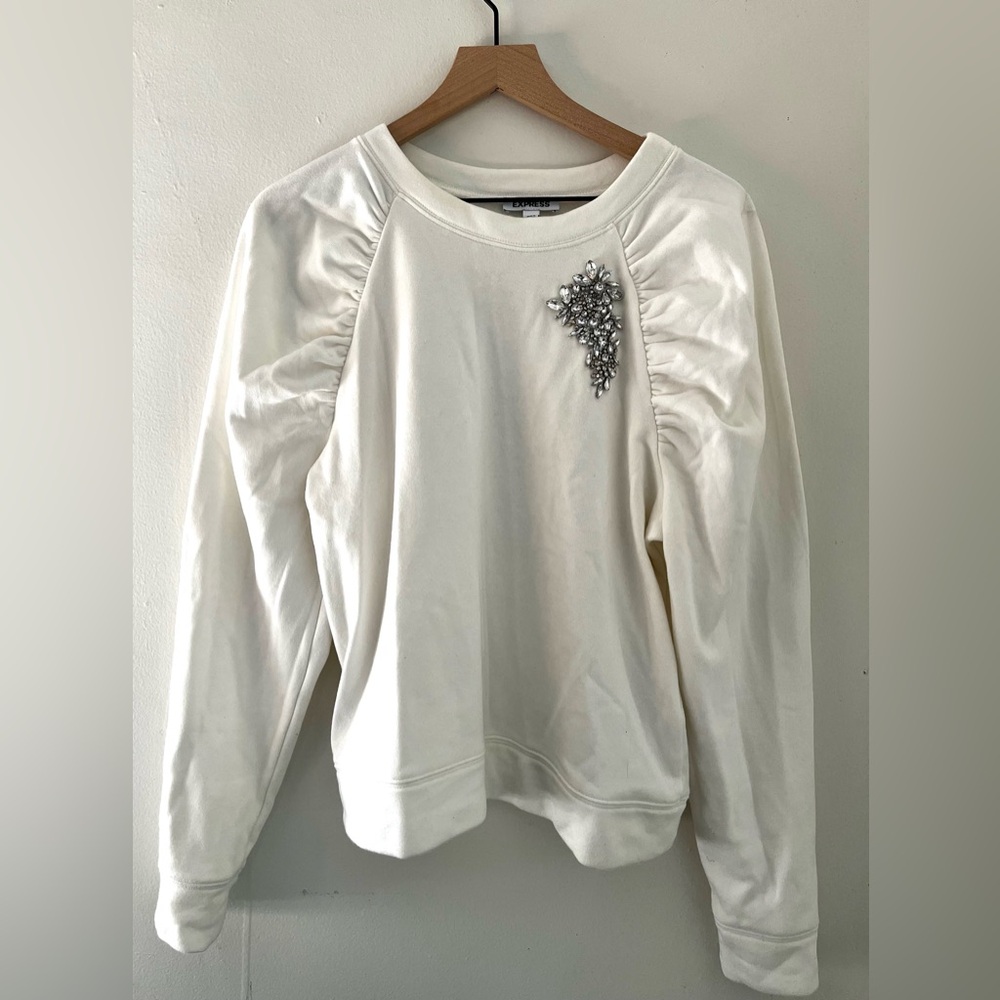 EXPRESS- White sweater with rhinestones